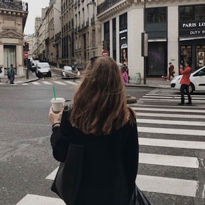 Meet your Posher, Avery